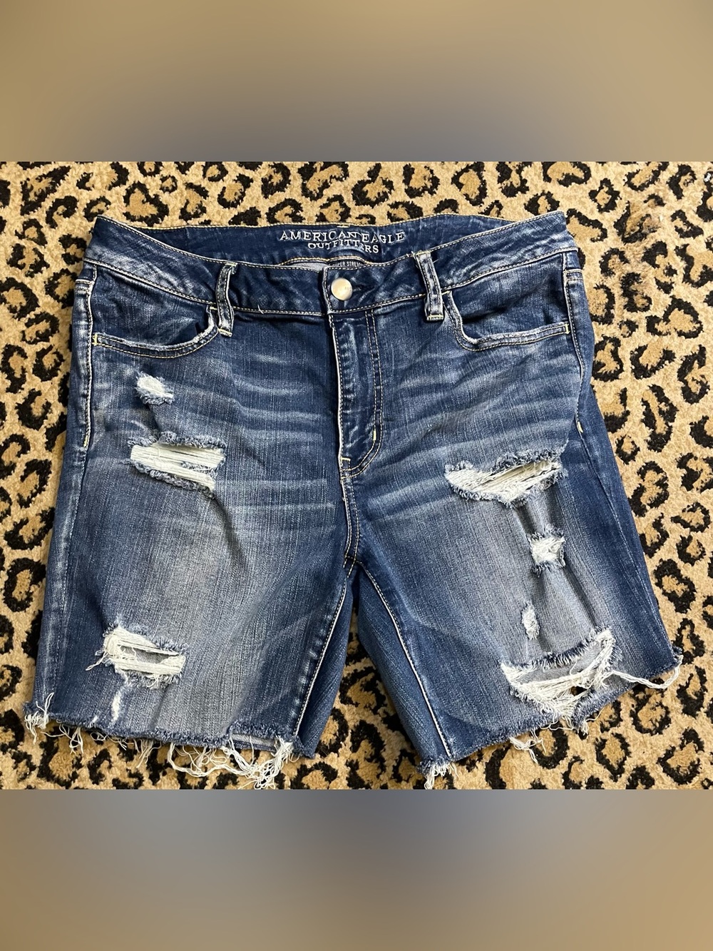American Eagle Super Stretch Distressed Denim Bermuda Cutoff Shorts Size 14